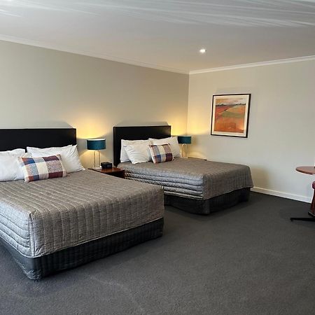 Westland Hotel Motel Whyalla Exterior photo